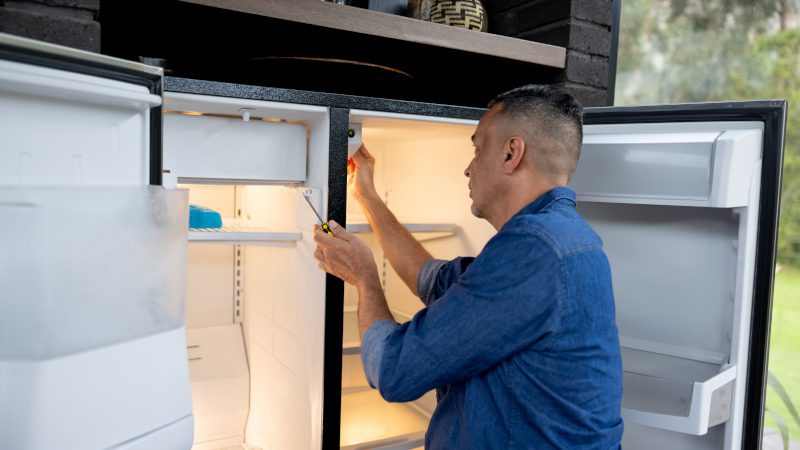 Do You Need Refrigerator Repair? 