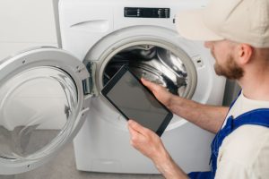 4 Common Signs You Need Washing Machine Repair